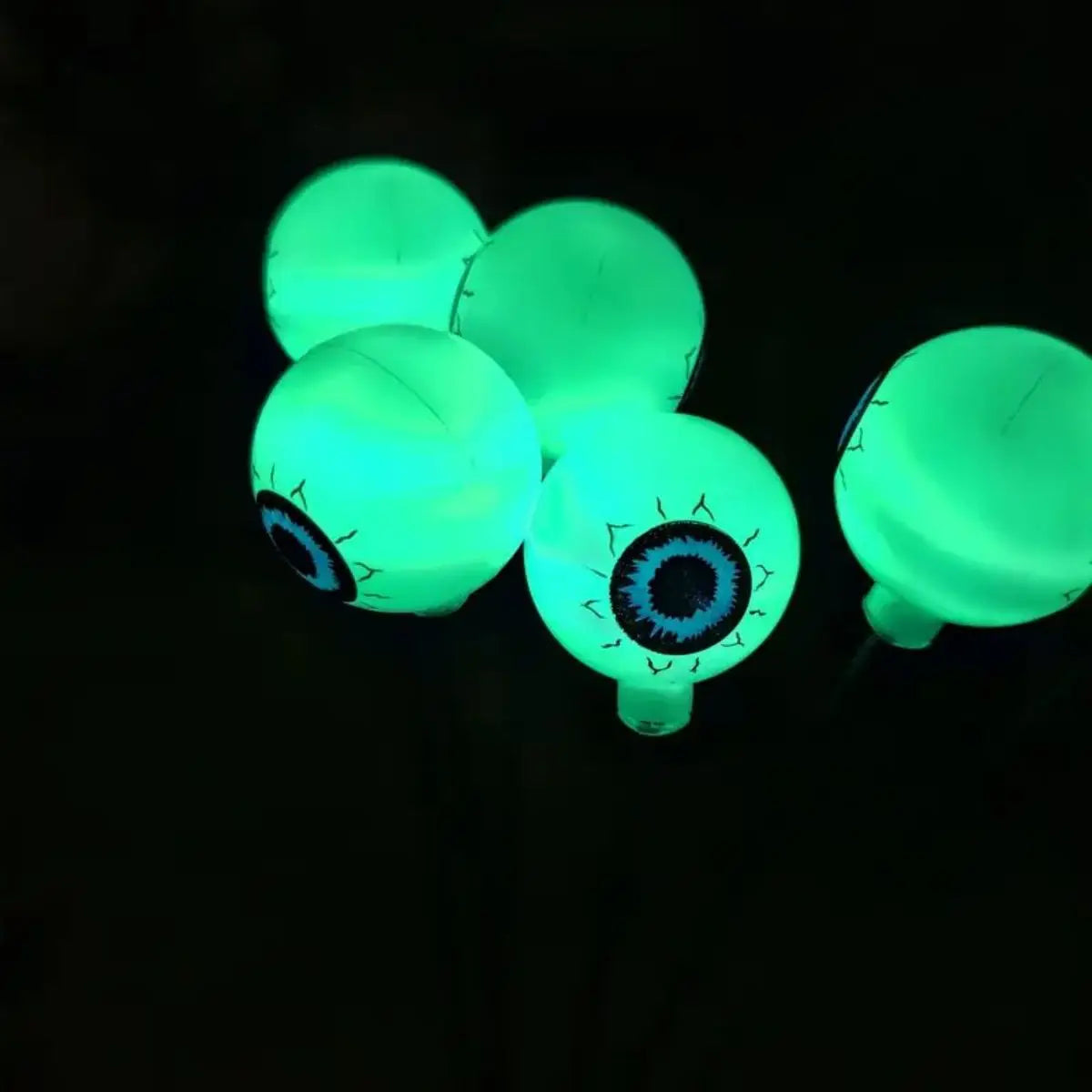 Halloween solar LED eye light decoration - green luminous eye post, flexible firefly effect, eerie outdoor decoration