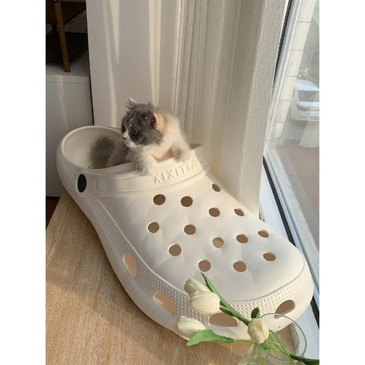 Giant Large Slippers Cat Nest Personalized Large Hole Shoes Summer Shooting Props Slippers Wet Toys Doghouse Cathouse