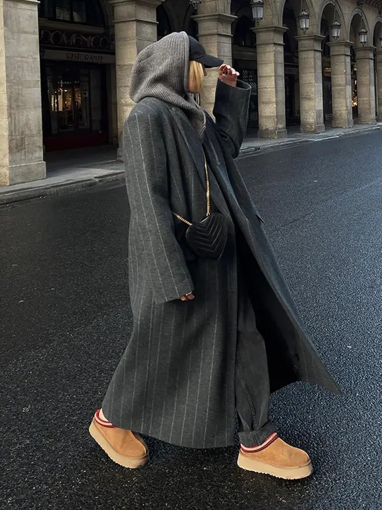 Women Dark Grey Stripe Wool Blends Overcoat Fashion Lapel Long Sleeve Loose Long Jacket Autumn Winter Lady New Street Outerwears