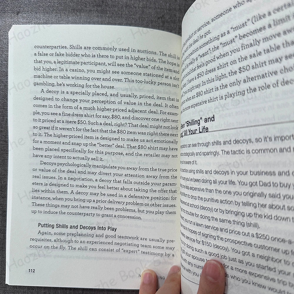 Negotiating 101: From Planning Your Strategy to Finding a Common Ground, an Essential Guide to the Art of Negotiating Paperback