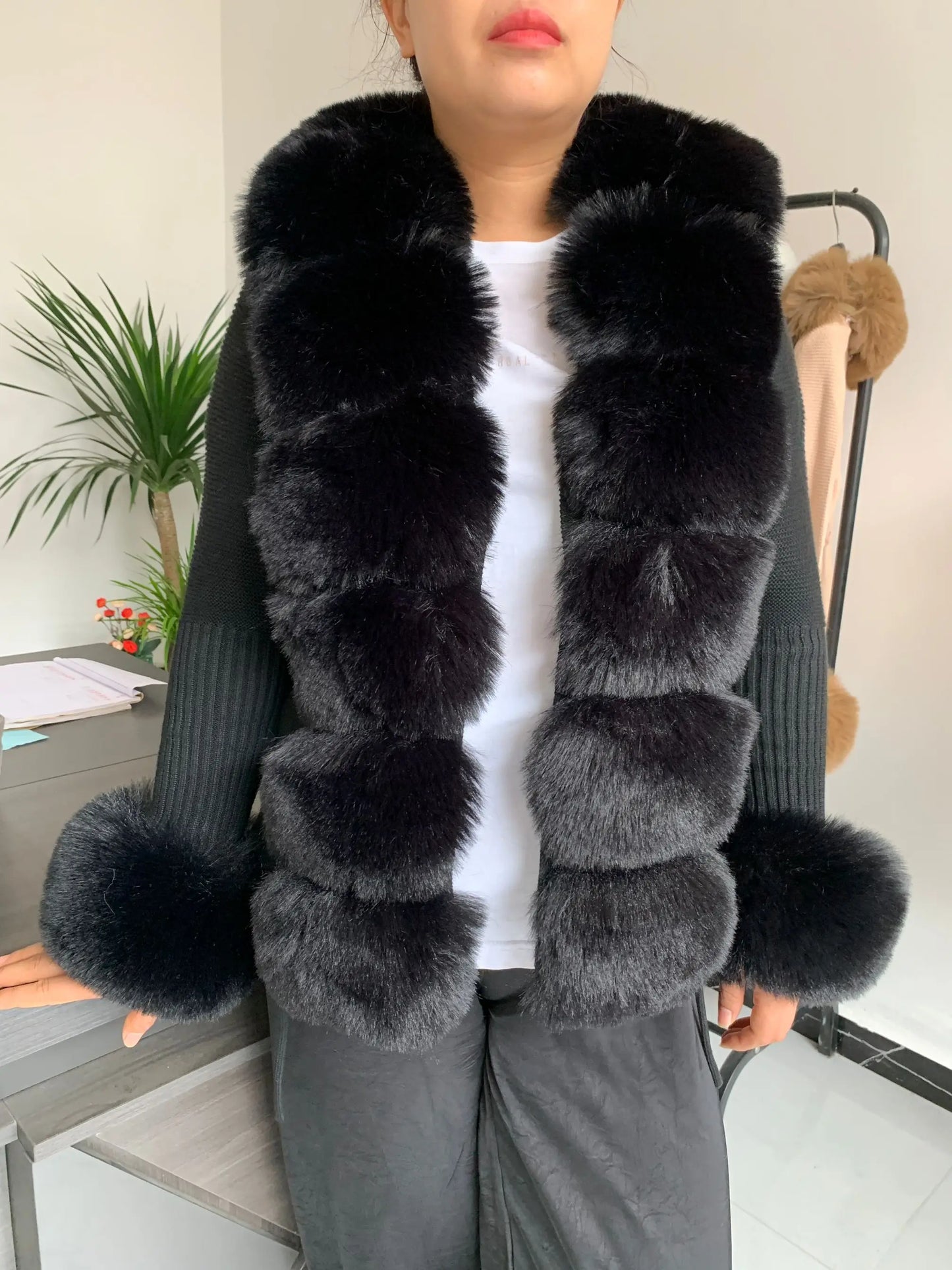 Women Faux Fur Knit Sweater cardigan Spring Autumn elegant Knitted sweater with faux fox fur collar Ladies Fashion Coat fur coat